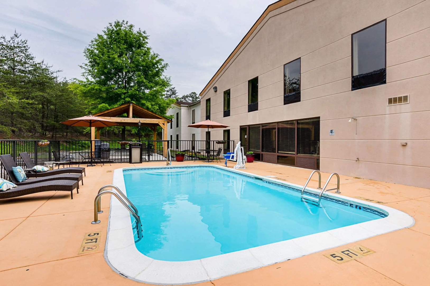 Quality Suites Altavista - Lynchburg South