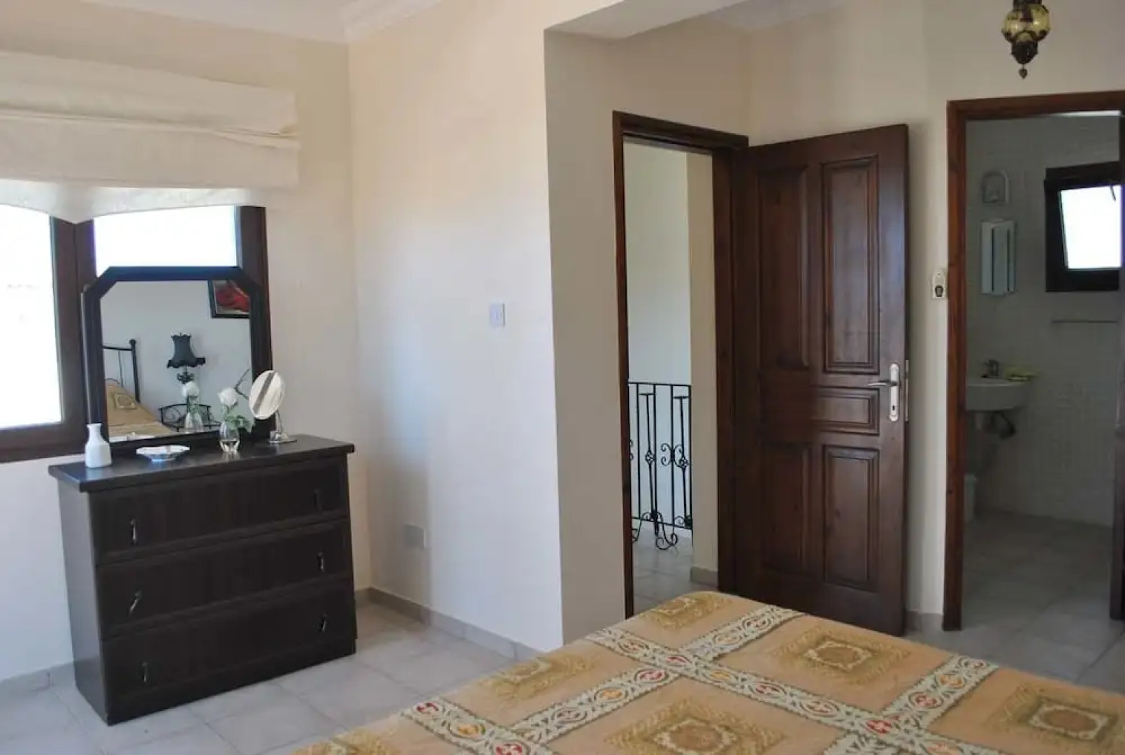 Villa Sunset 4 by Amy Villas