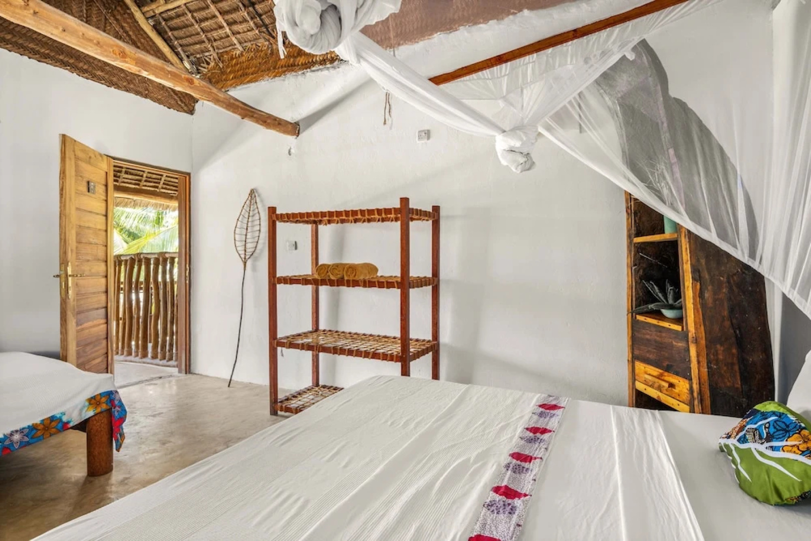 Shanuo Beach Bungalows