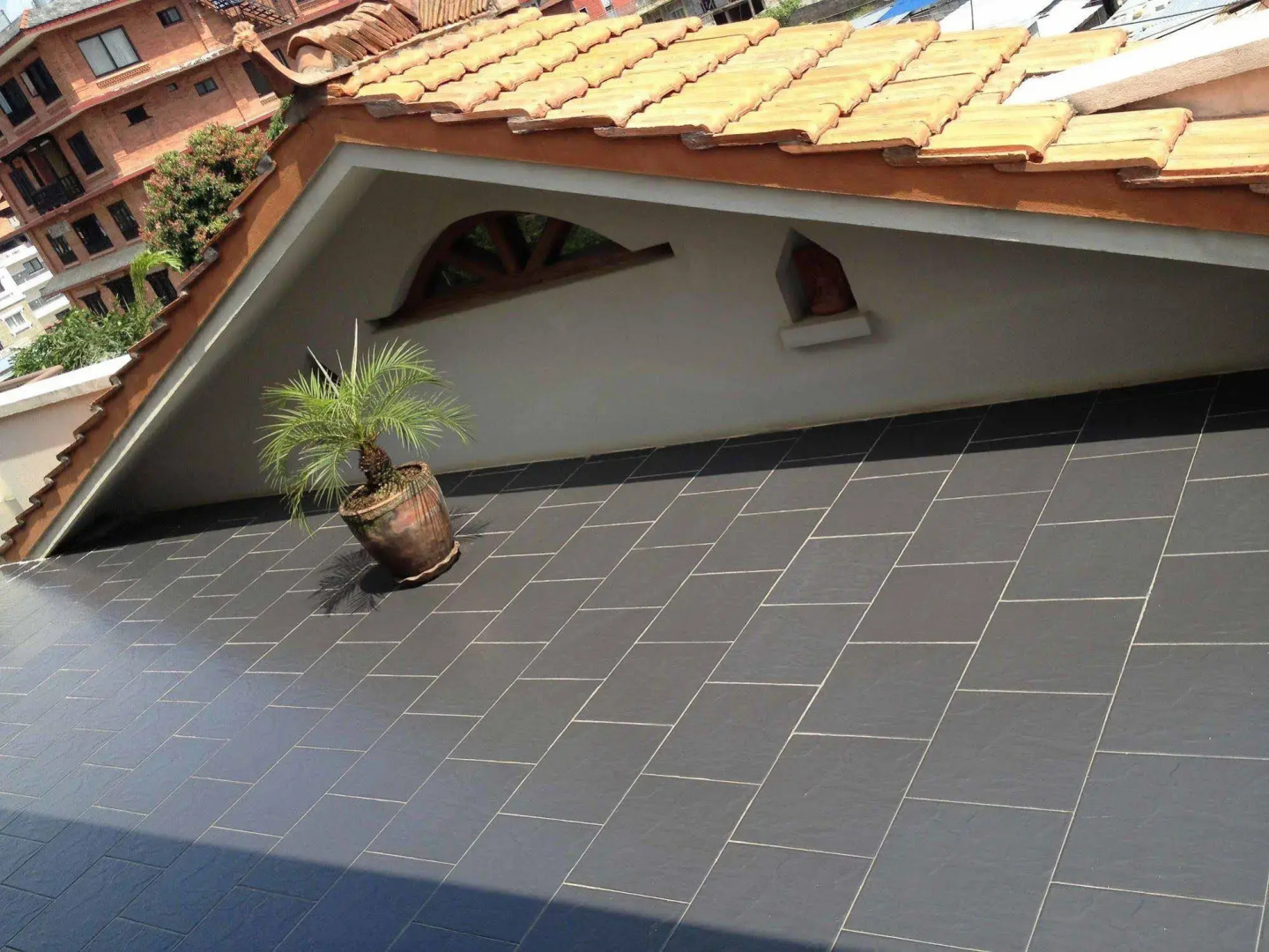 Vardan Resort n' Apartment