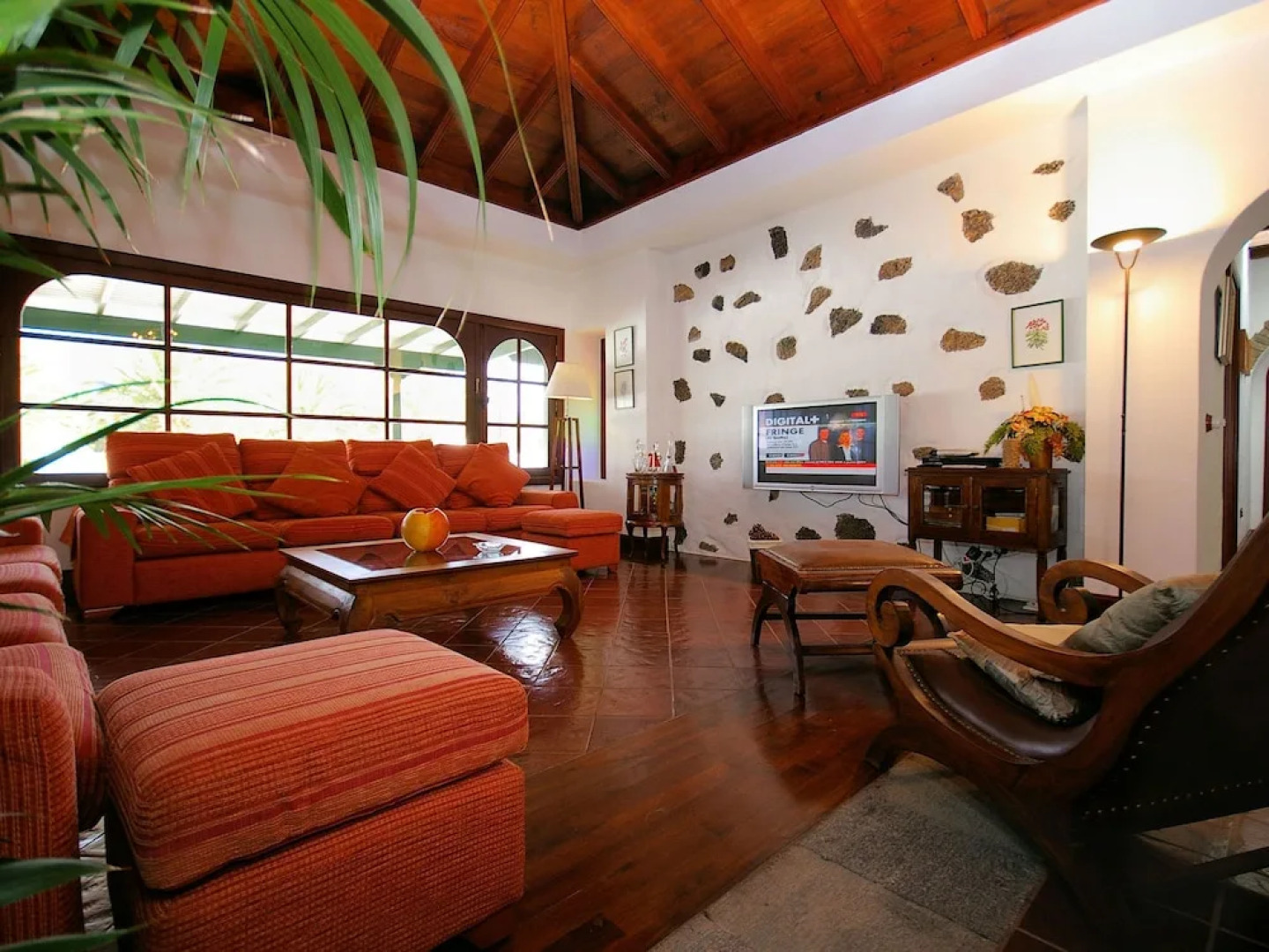 Comfortable Villa in Haría With Swimming Pool