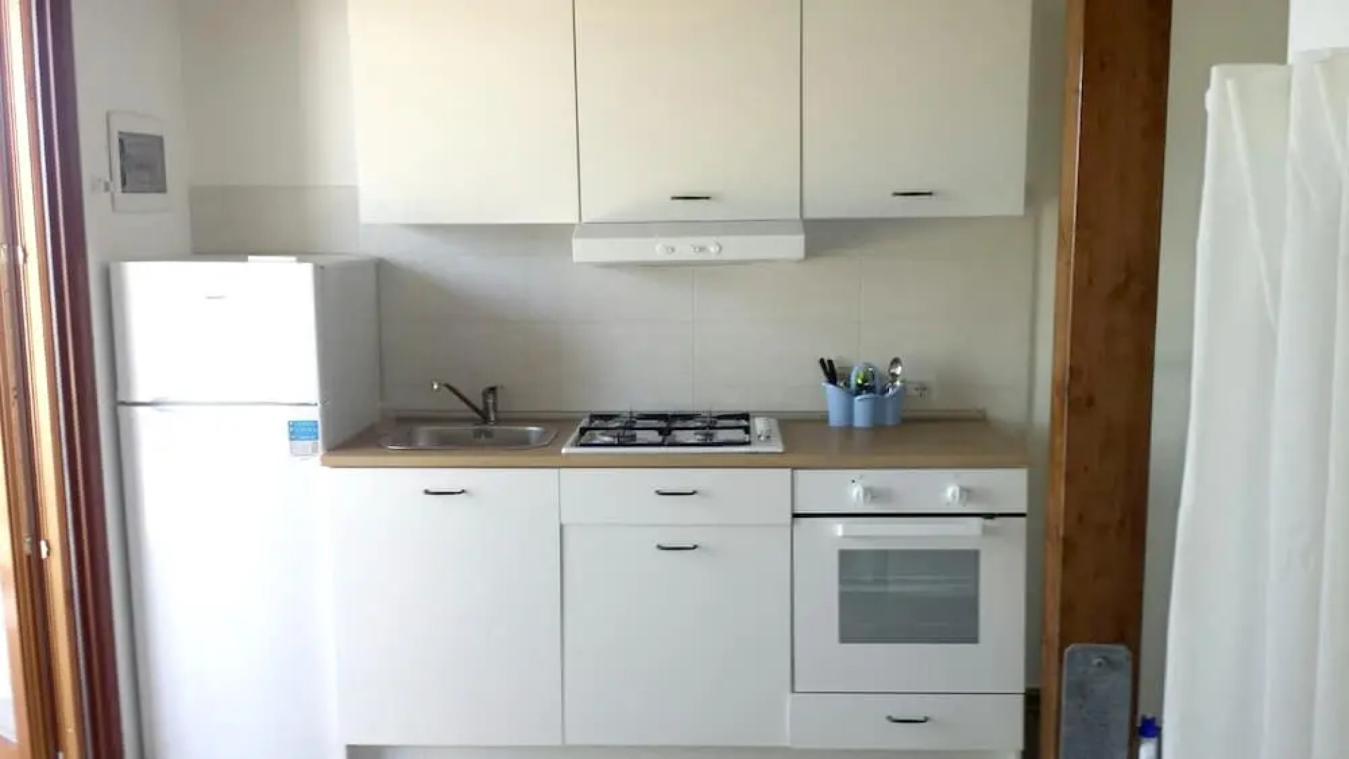 House With one Bedroom in Crotone, With Wonderful sea View, Shared Pool, Furnished Terrace Near the Beach