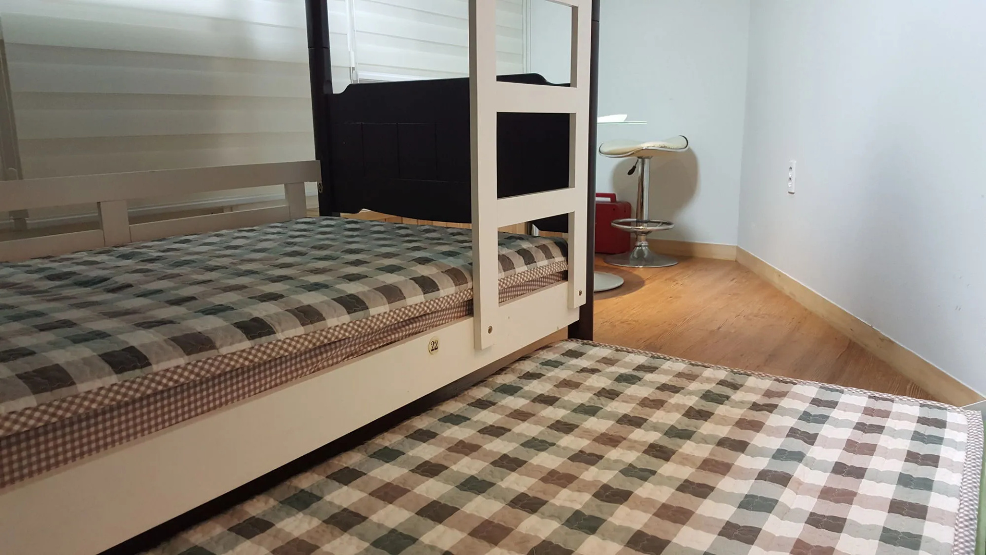 Dongbaekseom Guest House