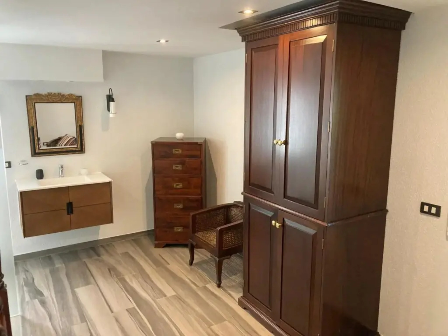 Boat House by Siam Royal Collection (Cbs Travel Asia)