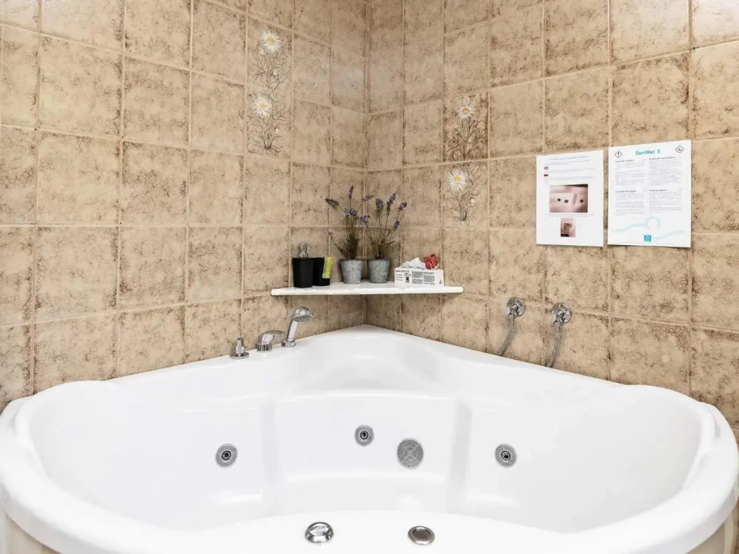 Three-Bedroom Holiday home in Millinge 1