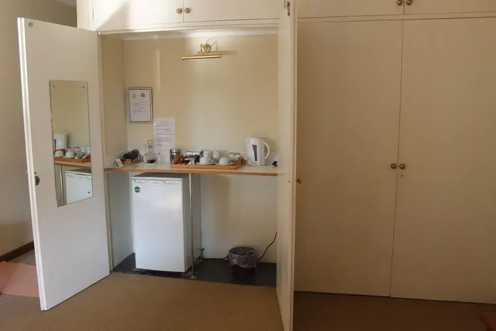 Hillwatering Country House