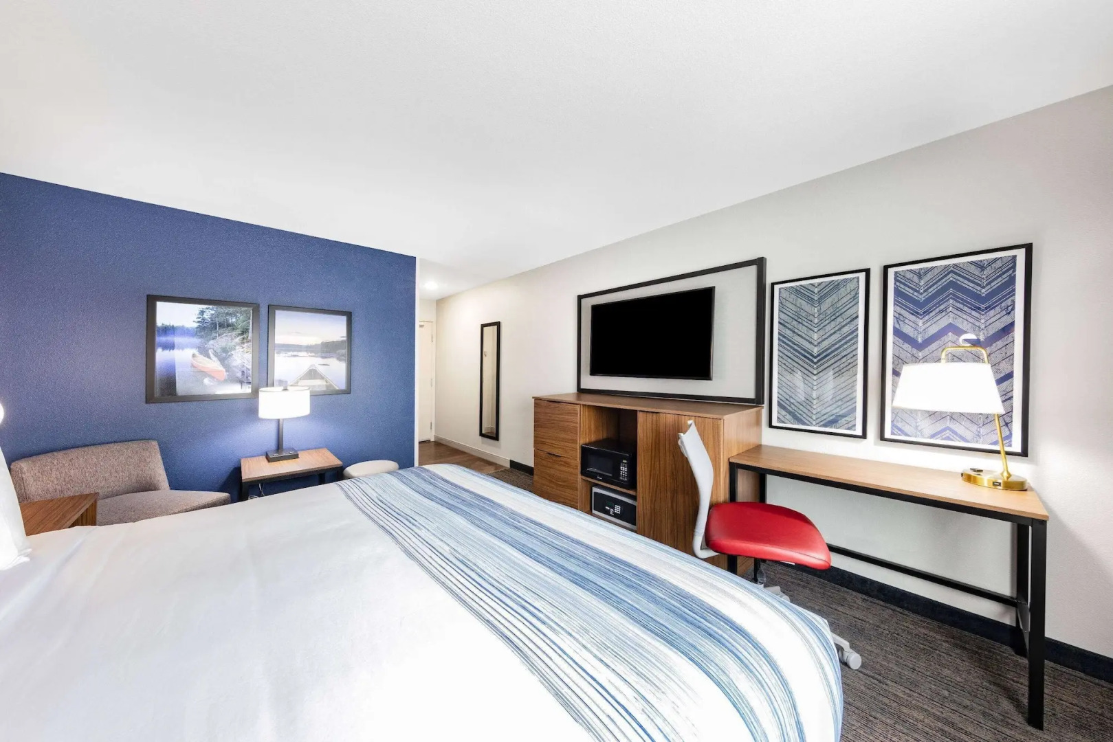 AmericInn by Wyndham International Falls Southwest