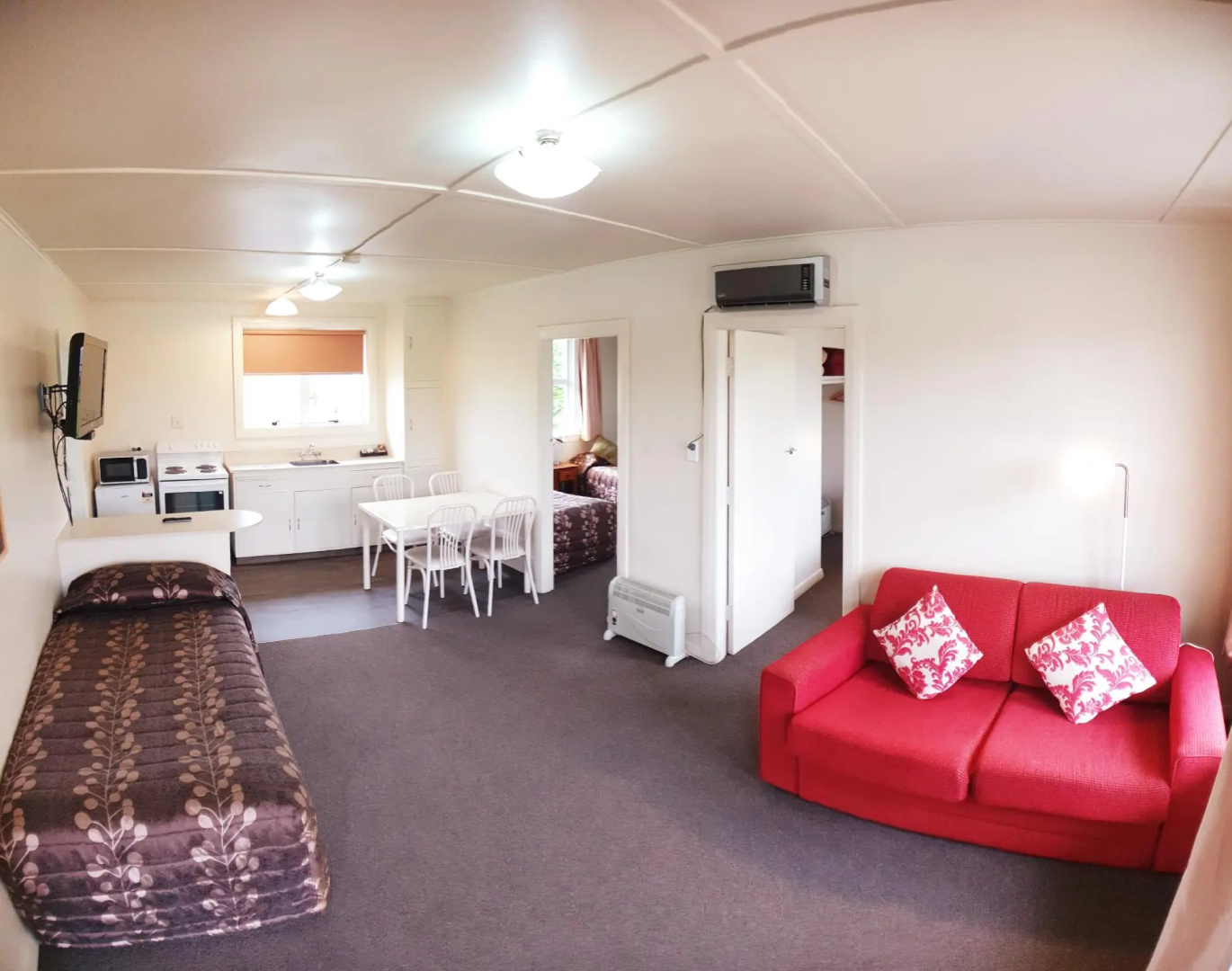 Glacier View Motel