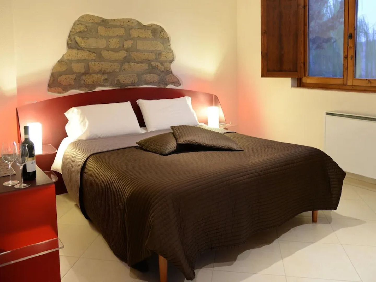 Tuscan Hideaway With Pool