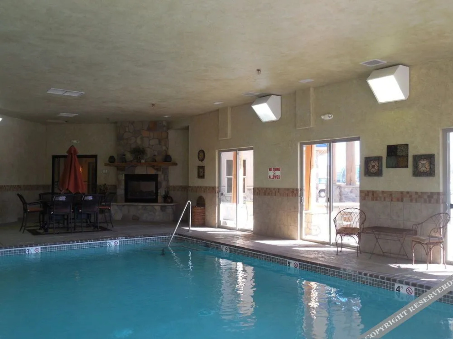 Blue Mountain Inn And Suites