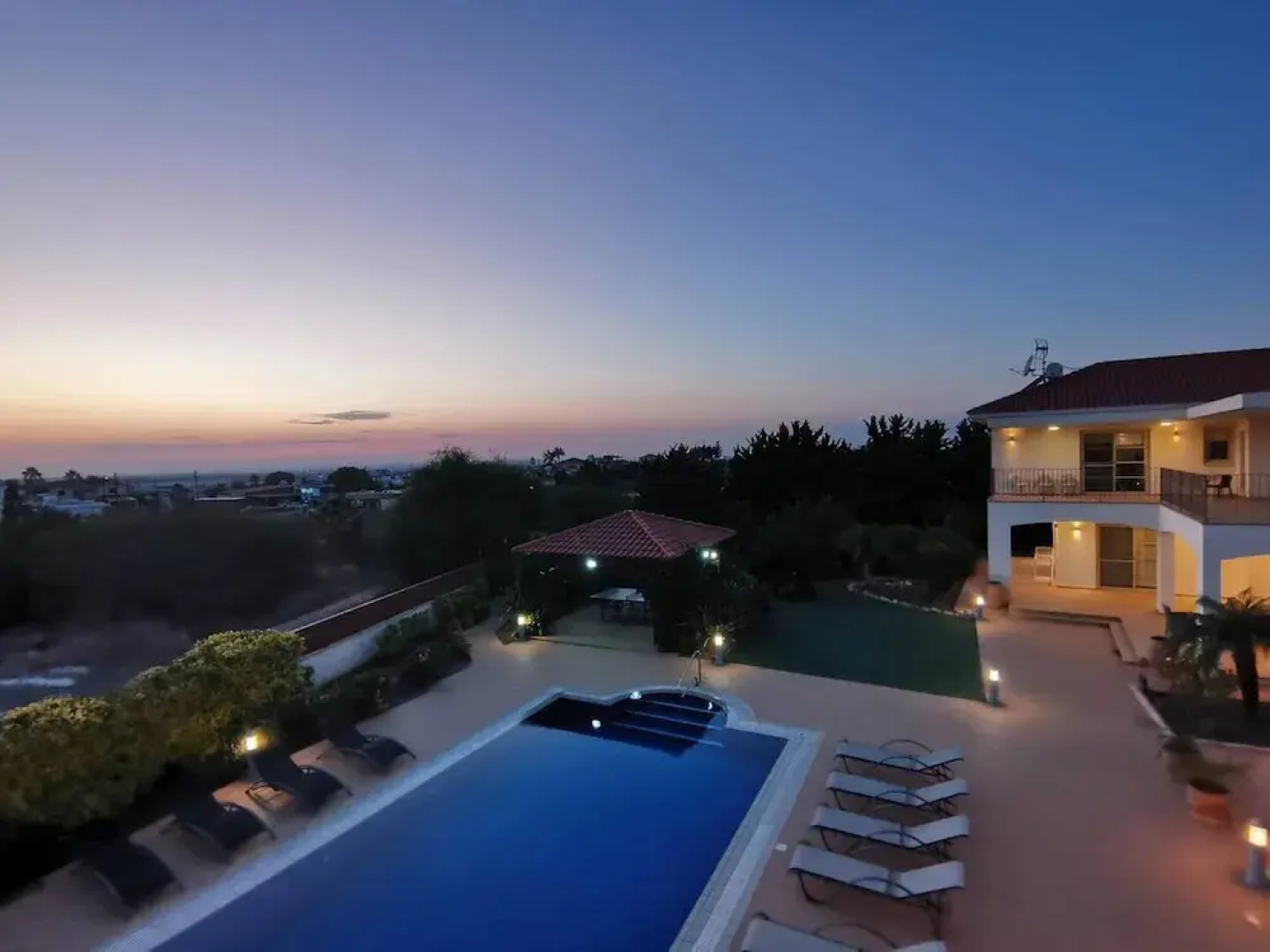 Orchard Blossom Private Villa With Pool