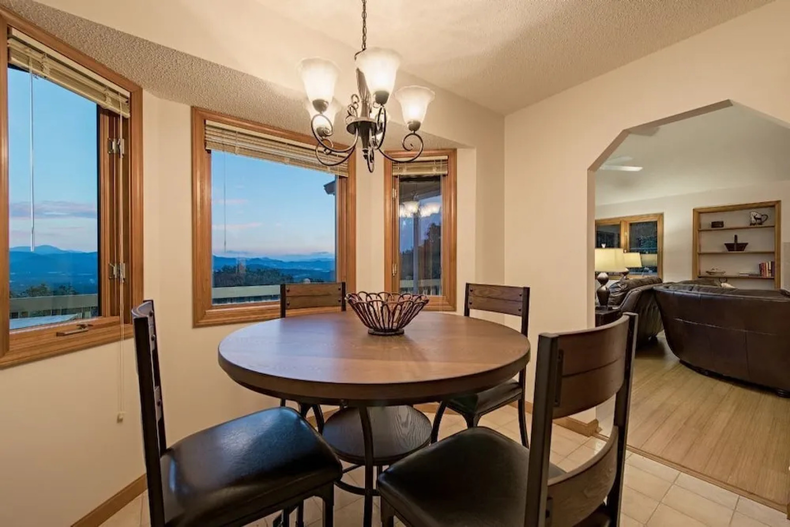 Sunset Peaks - 3 Br Home