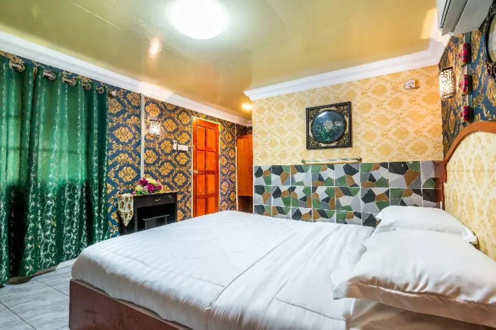 SPOT ON 90142 Bubul Paradise Inn