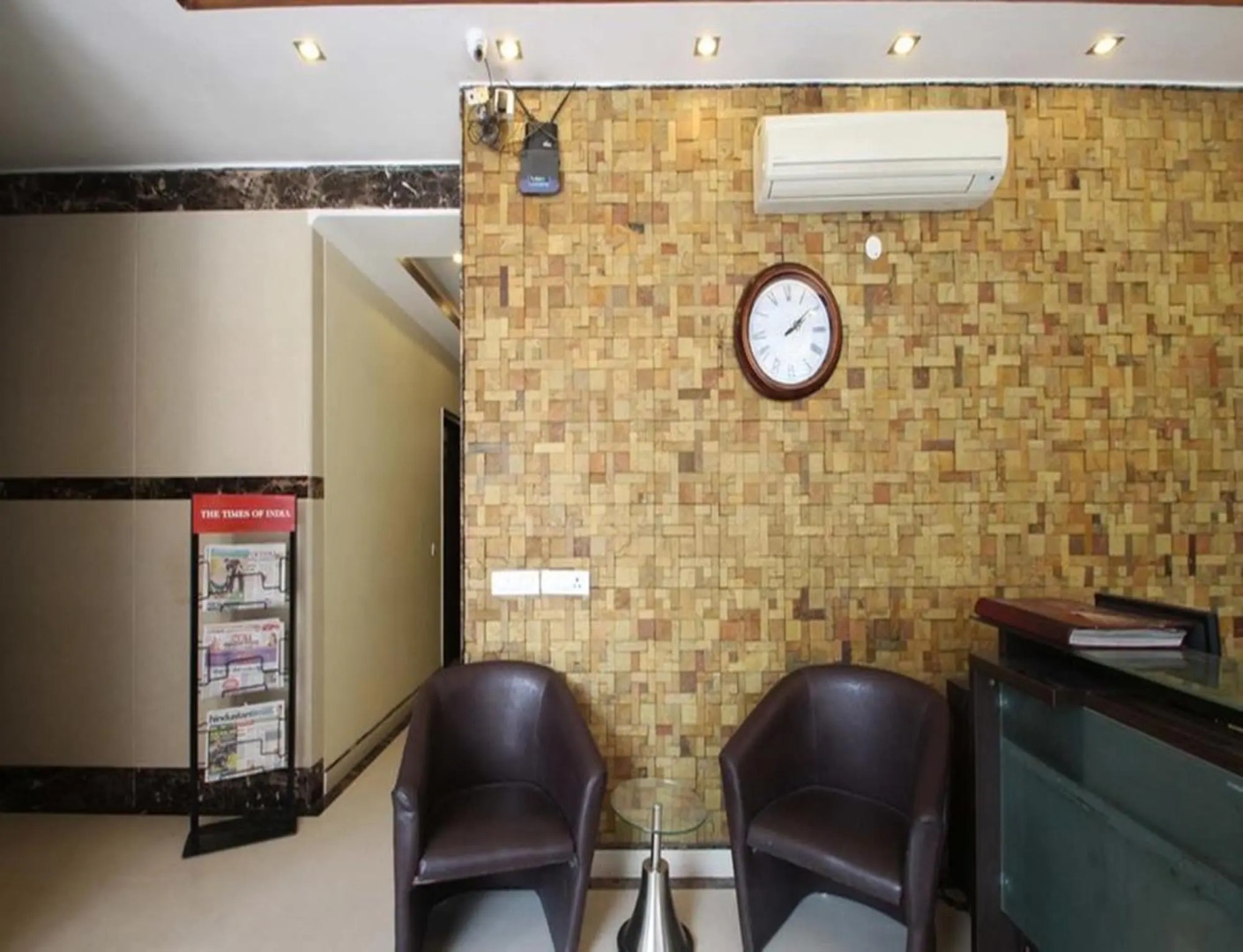 Charanpahari Hotel by OYO Rooms