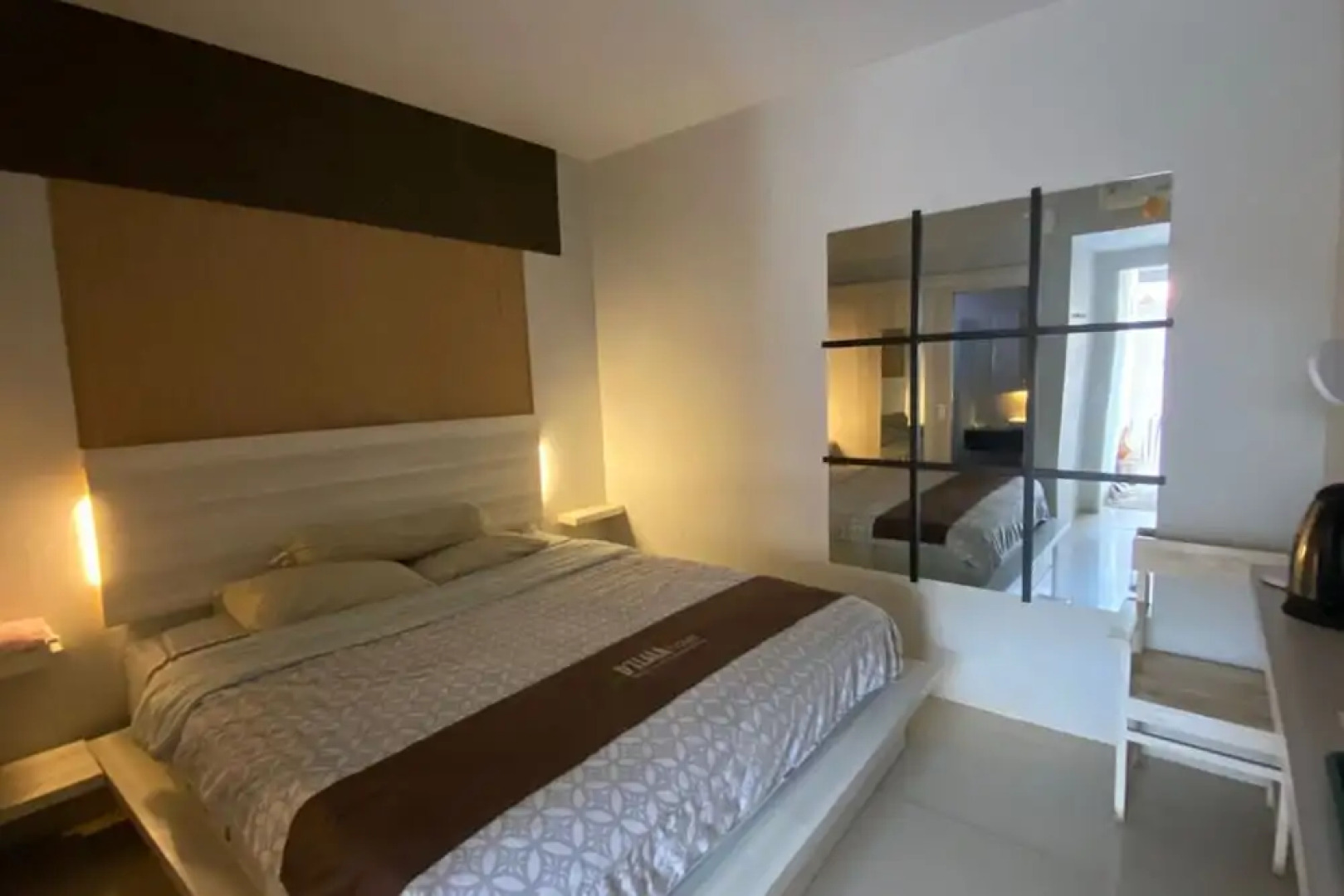 Capital O 93450 Hotel D'lala