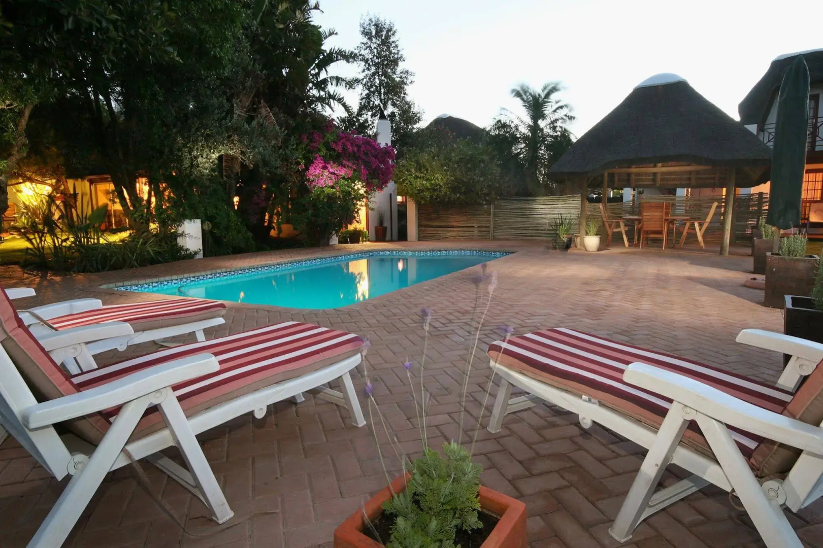 Thatchwood Country Lodge