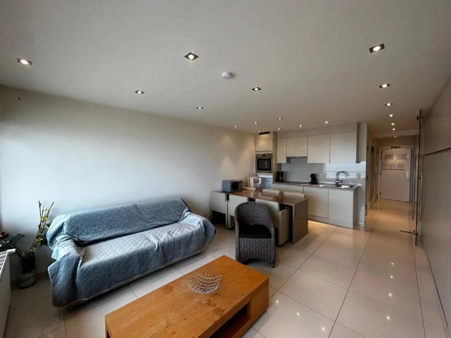 SEAVIEW STUDIO OOSTENDE Type Rotterdam 6p - comfortabele flat met aparte slaaphoek direct aan het strand, op de verkeersvrije zeedijk