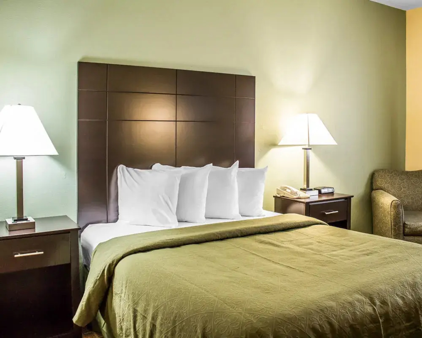 Northwest Inn and Suites- Minocqua