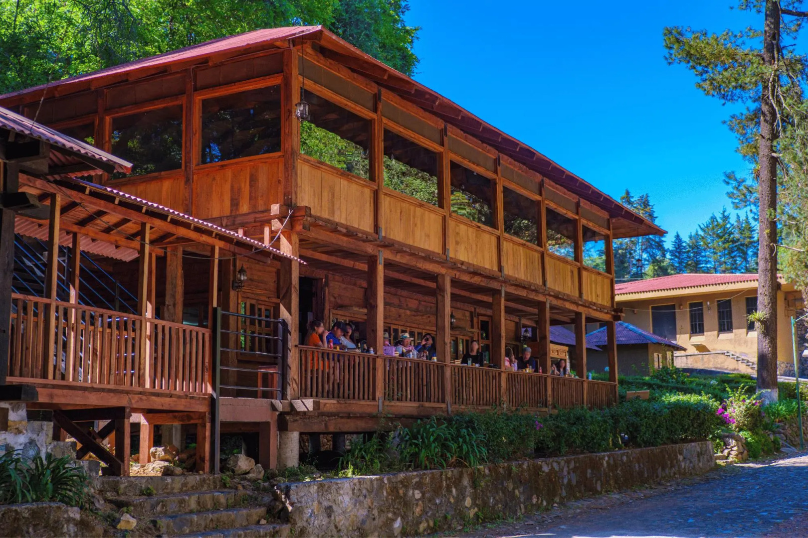 Zirahuen Forest And Resort