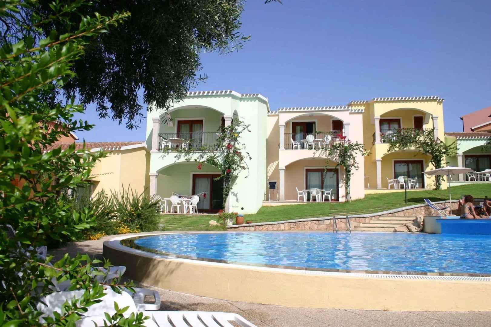 Appartamenti Badus con piscina