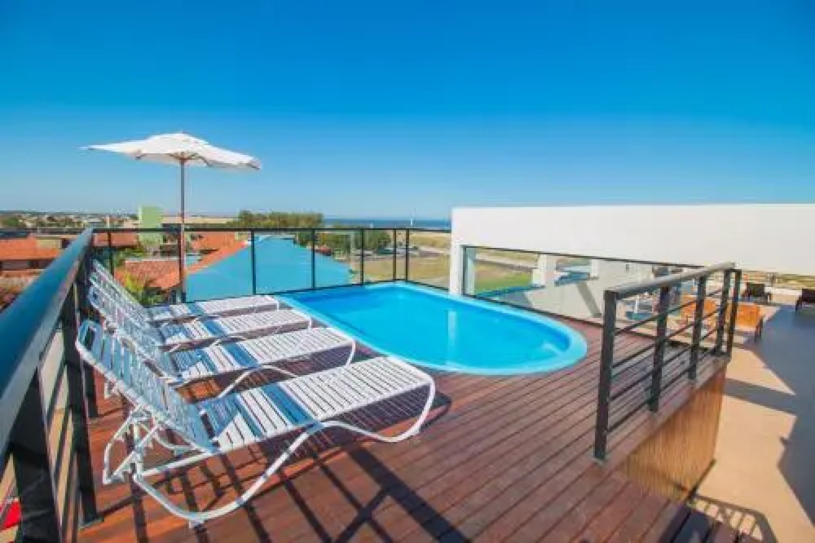 Ponta dos Molhes Beach Flat