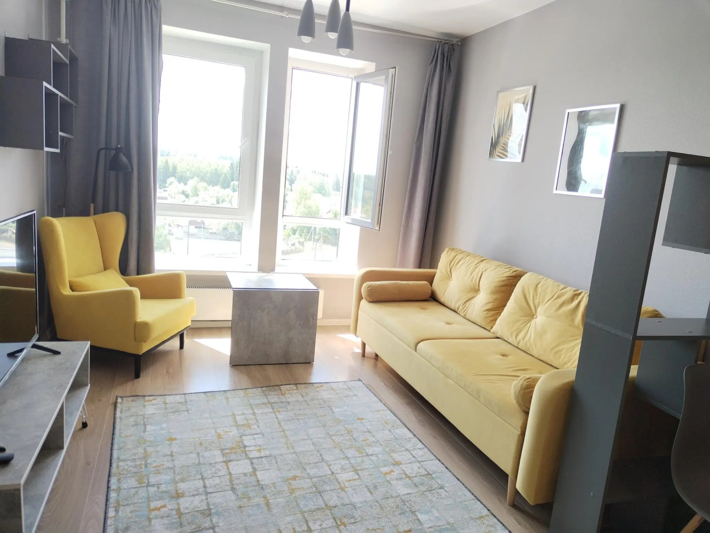 Апартаменты на проспекте Новосередневский 19