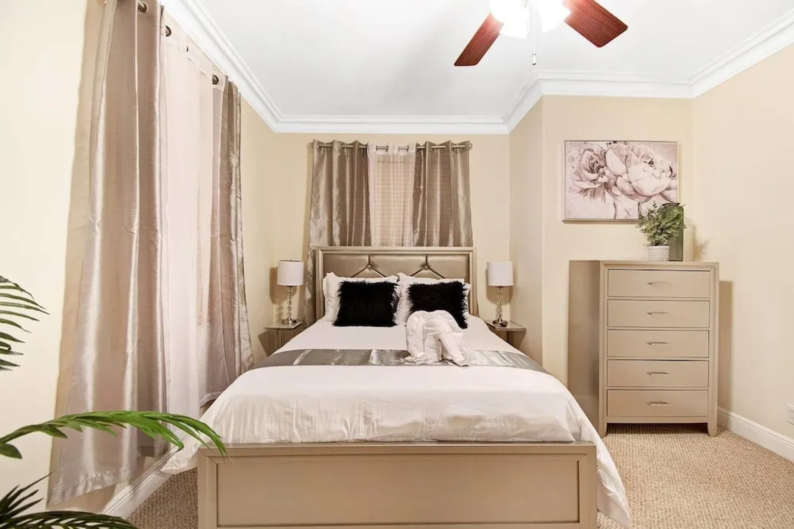 Walk to Beach Spacious Estate with Hot Tub & Game Room