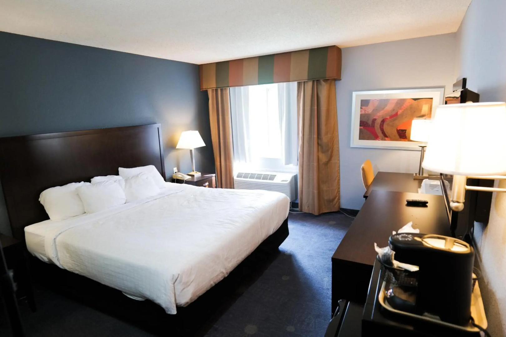 Baymont by Wyndham Flint Airport North