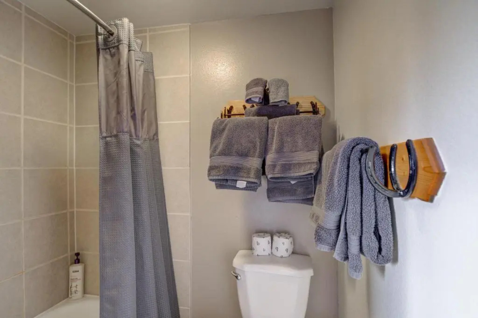 Livingston Inn - Historic