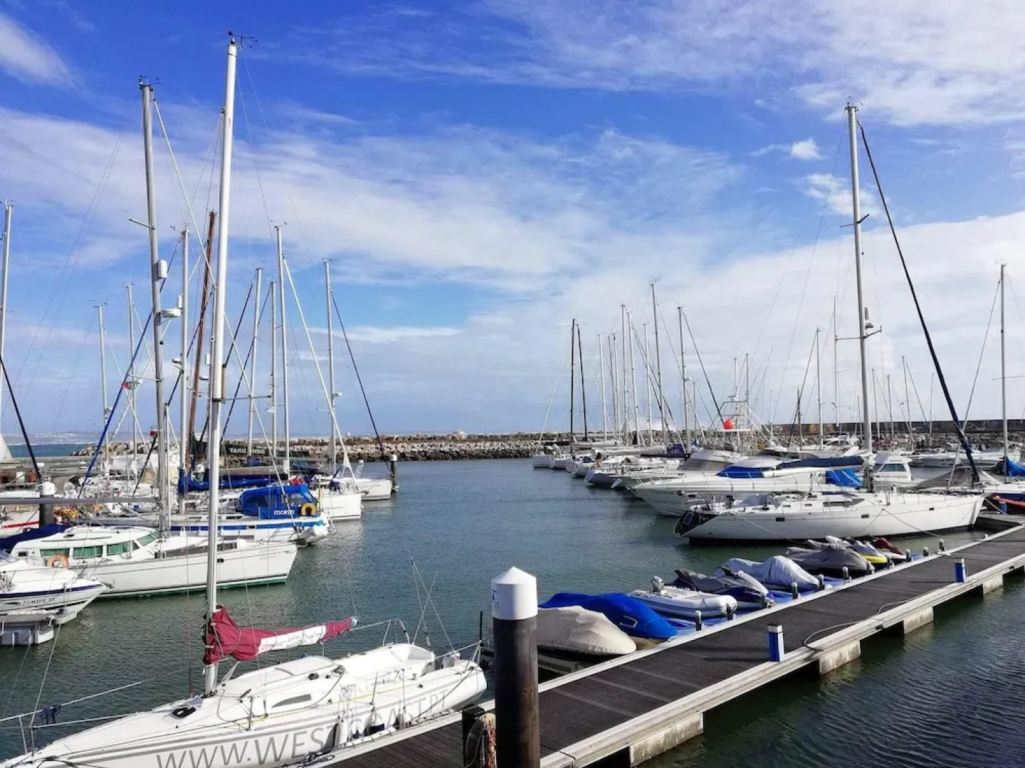 House with 3 Bedrooms in Sintra, with Enclosed Garden And Wifi - 50 M From the Slopes