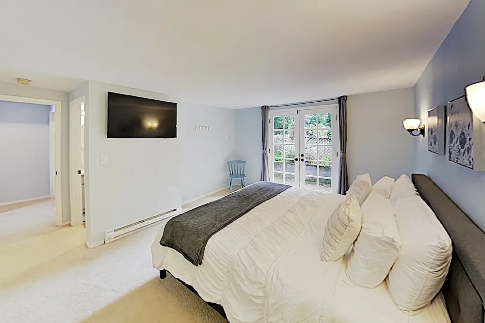 New Listing! Grandpas Lake House W/ Hot Tub 4 Bedroom Home