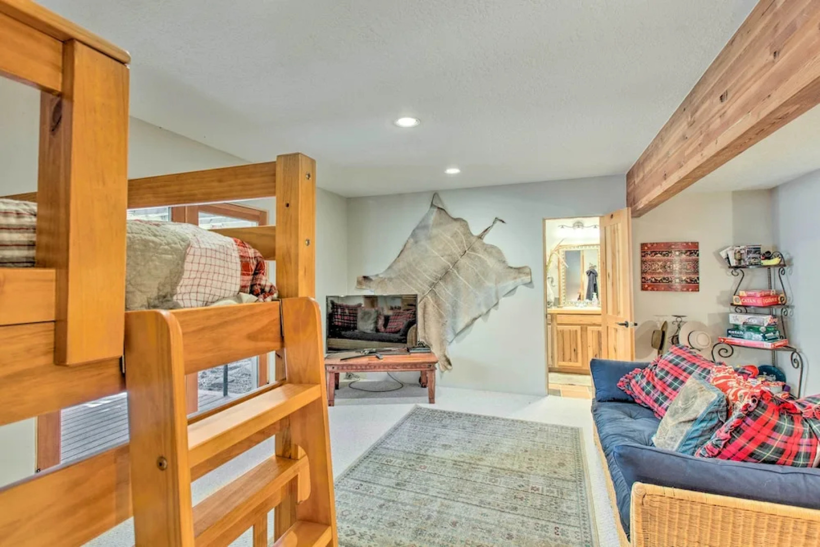 Stunning Angel Fire Cabin w/ Hot Tub & 3 Decks!