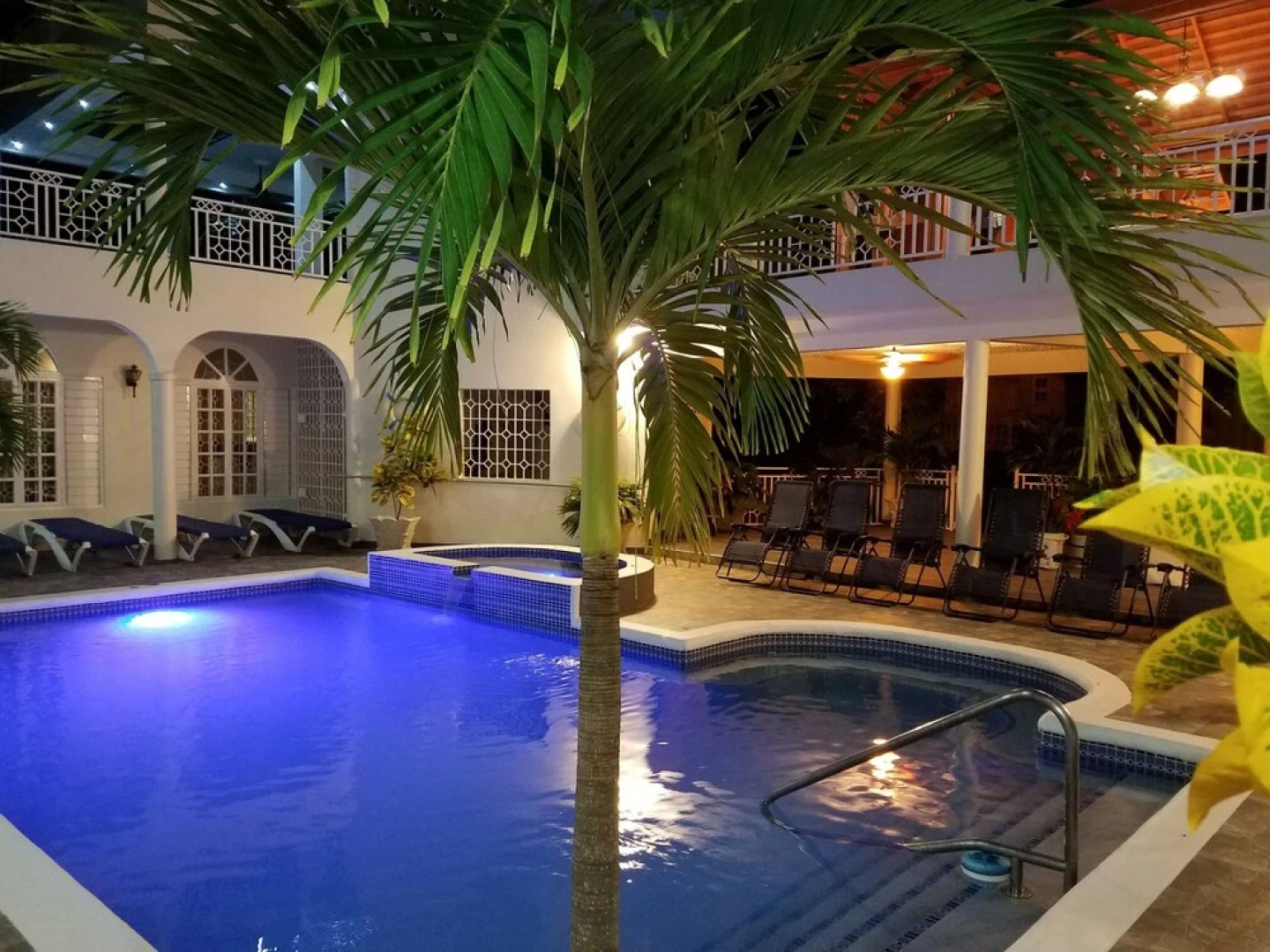 Mais oui Tennis and Spa Villa