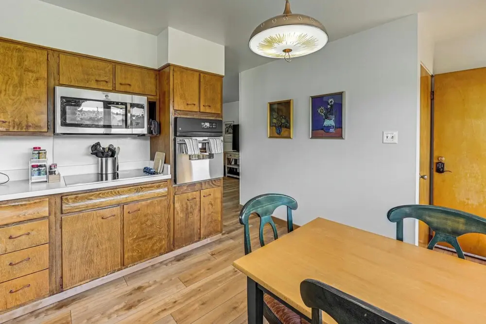 Walk to Flathead Lake: Airy Home w/ Mtn Views!