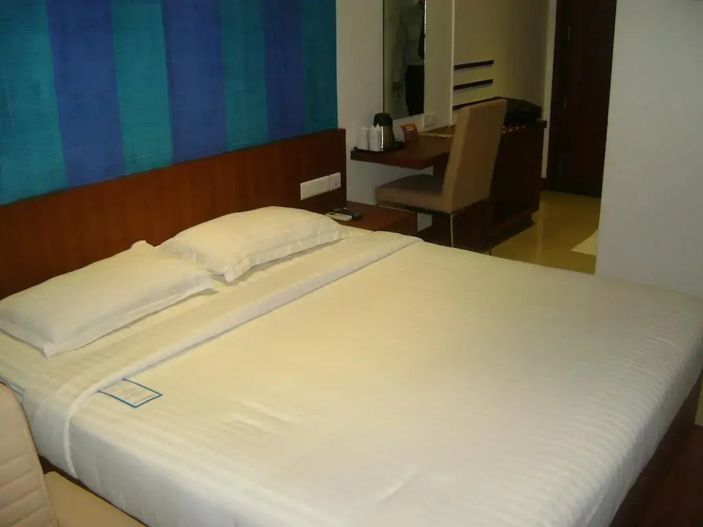 Hotel Marina Residency