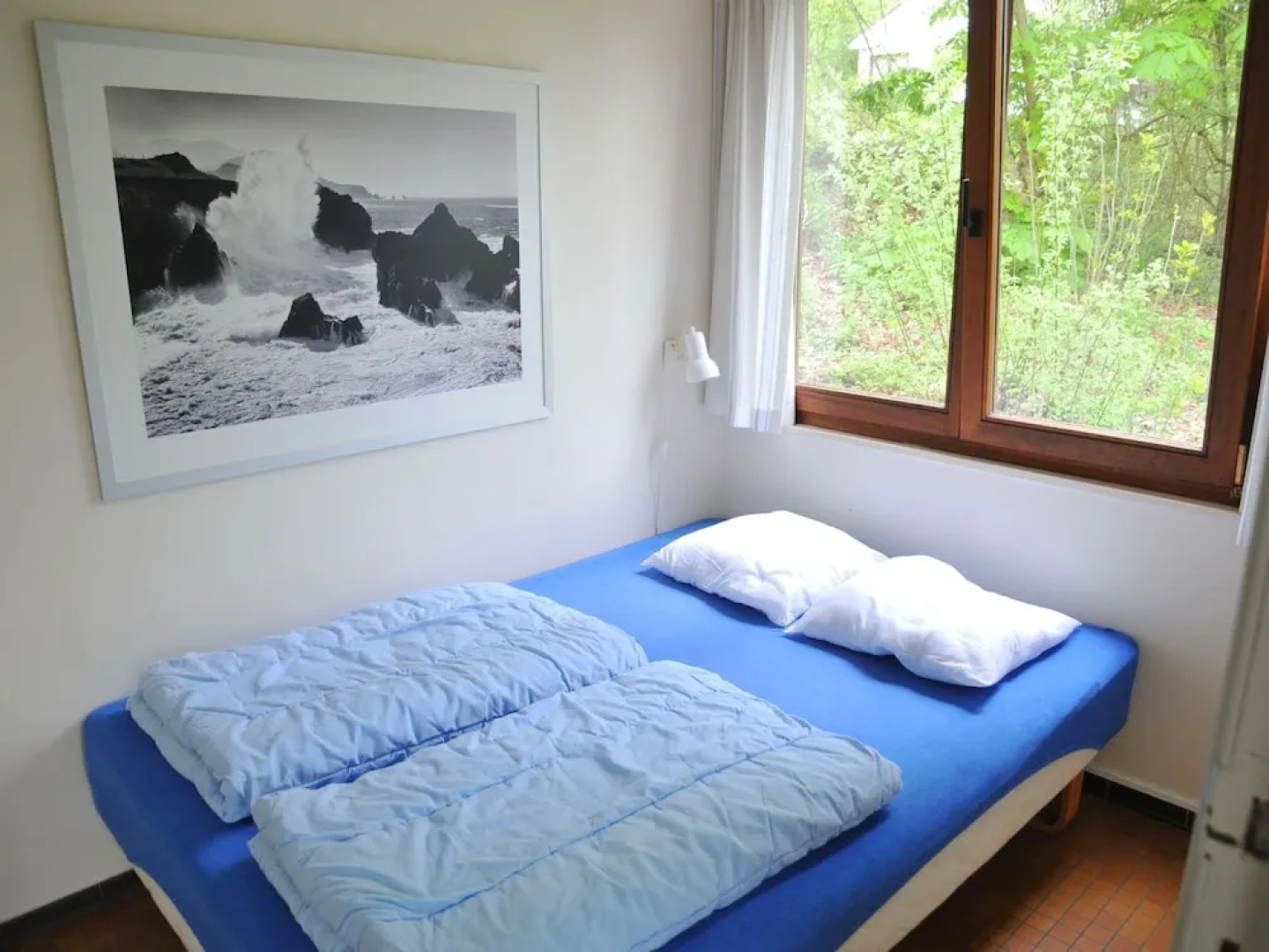 Cozy, Carefully Furnished Bungalow near Maas