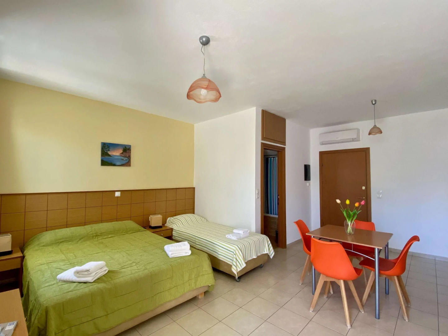 Manolis Apartments