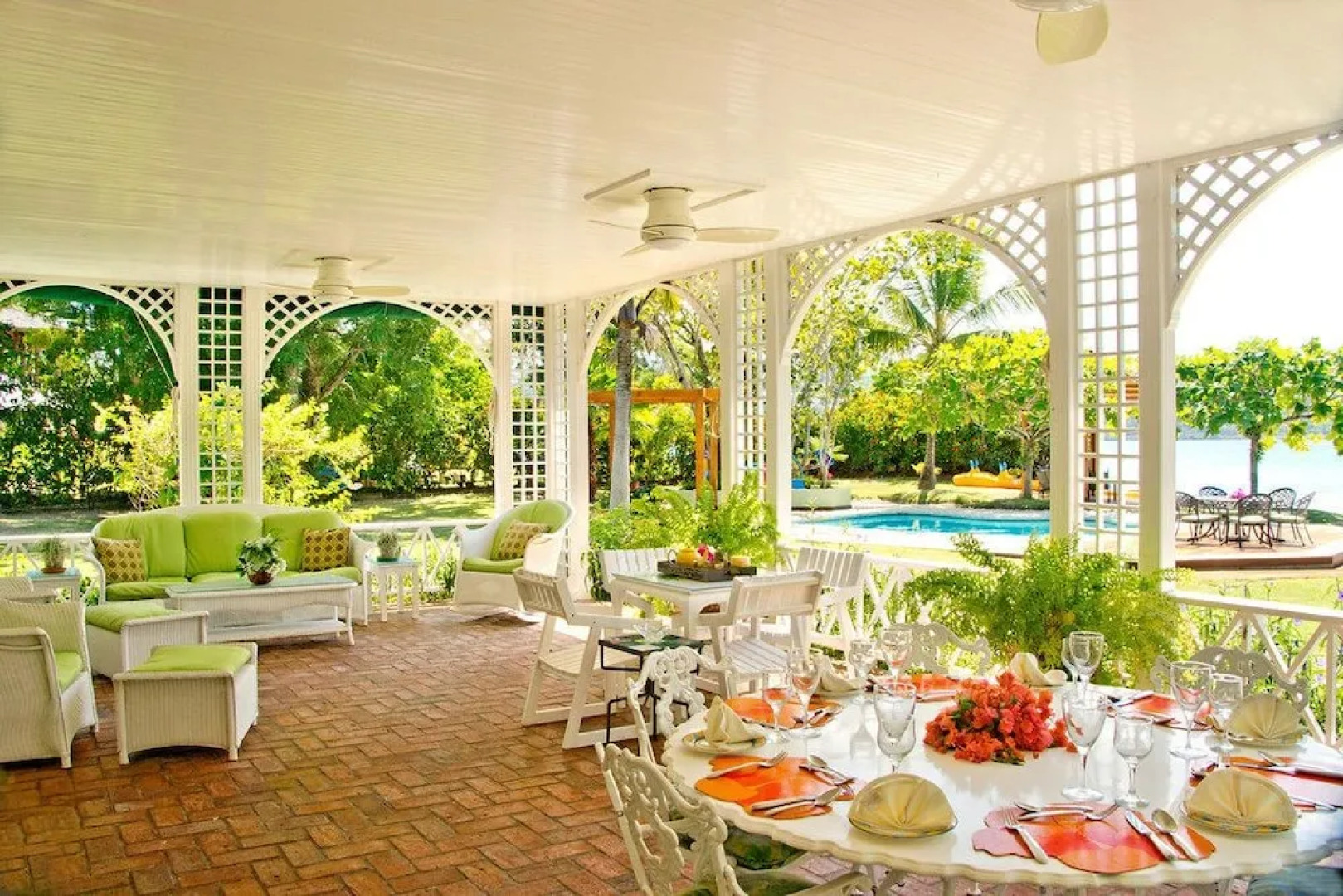 Seagrapes 5br by Jamaican Treasures