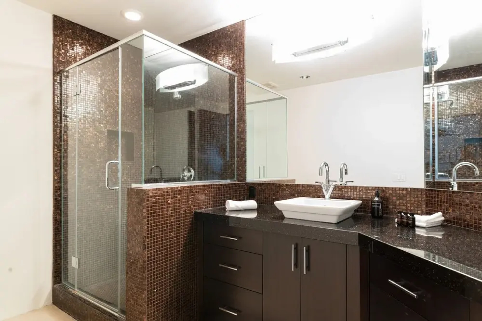 Apollo by AvantStay 6BR Private Desert Oasis with Pool Hot Tub Movie Room