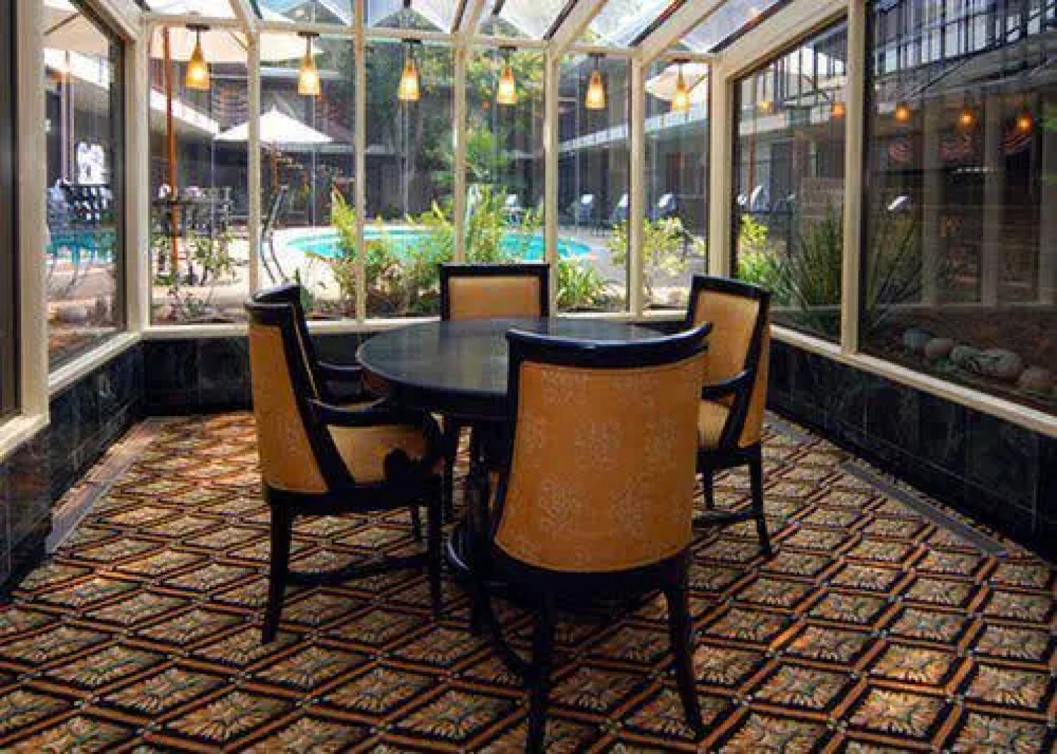 Clarion Mansion Inn