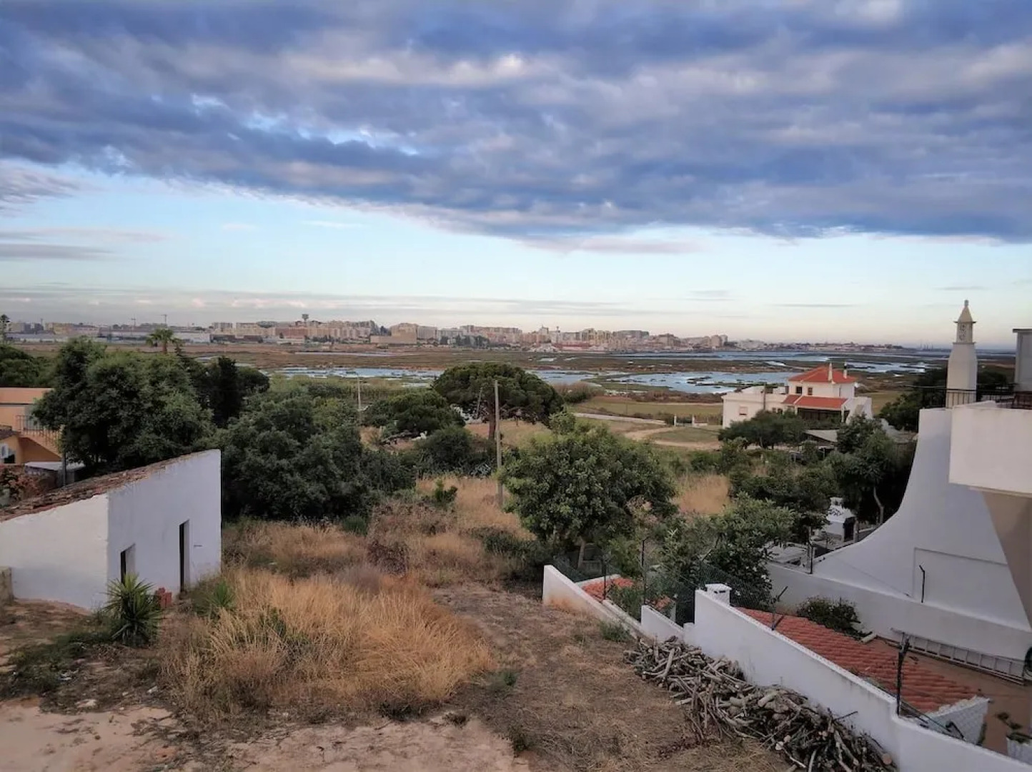 Sleep & Go Faro Airport Guest House