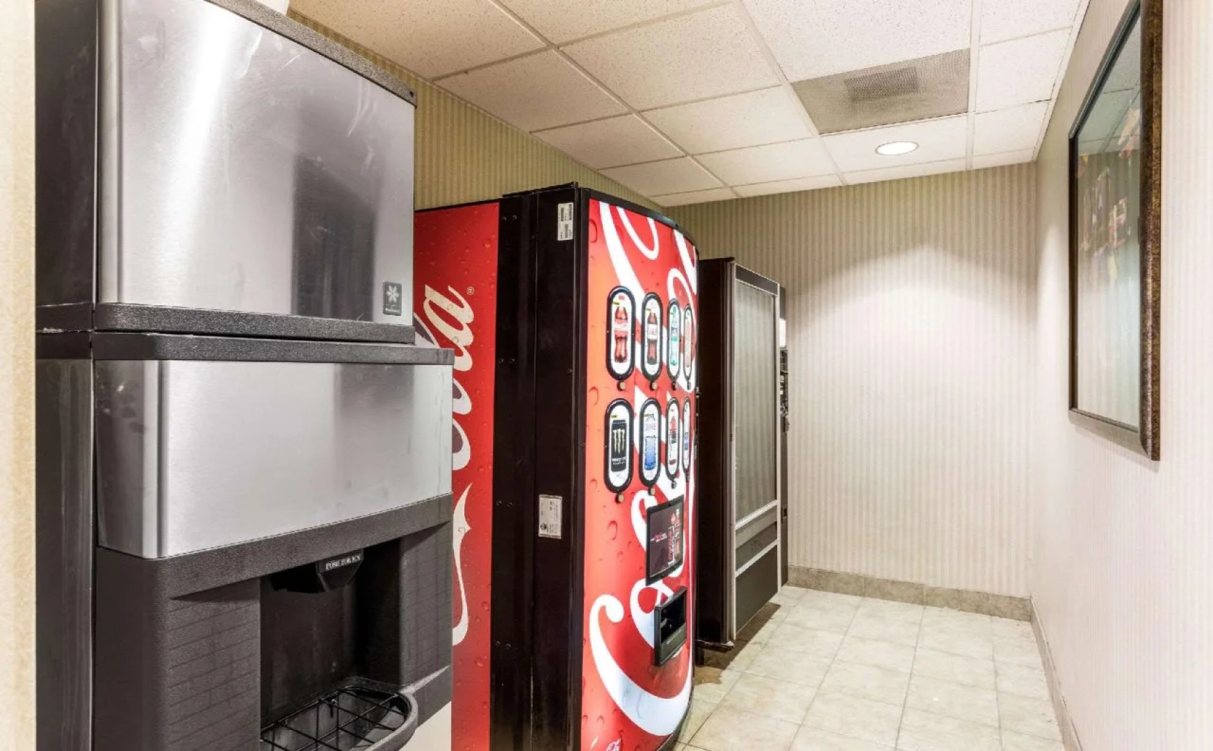 Holiday Inn Express Hotel & Suites Findley Lake