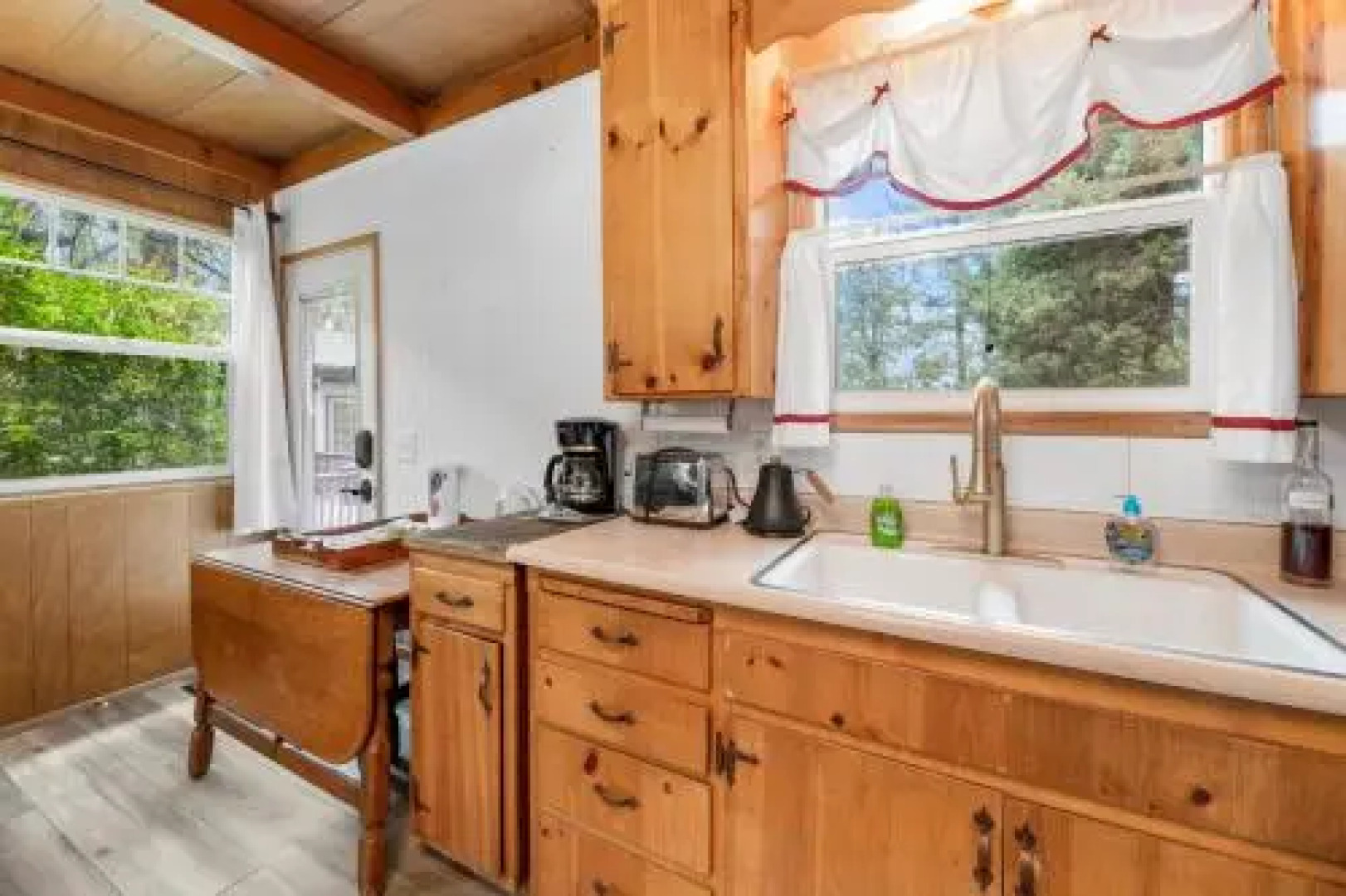 1668 - Finch Nest by RedAwning