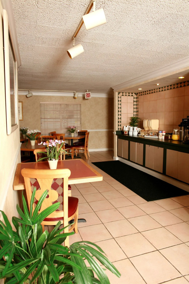 Magnuson Hotel Little Rock South