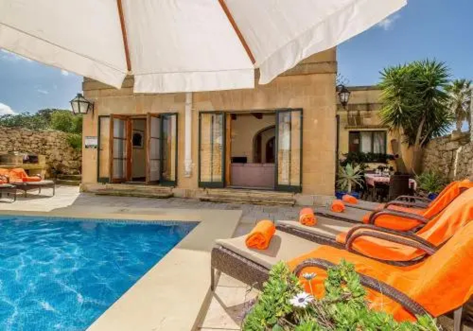 Cassetta Menzja Semi Detached Bungalow