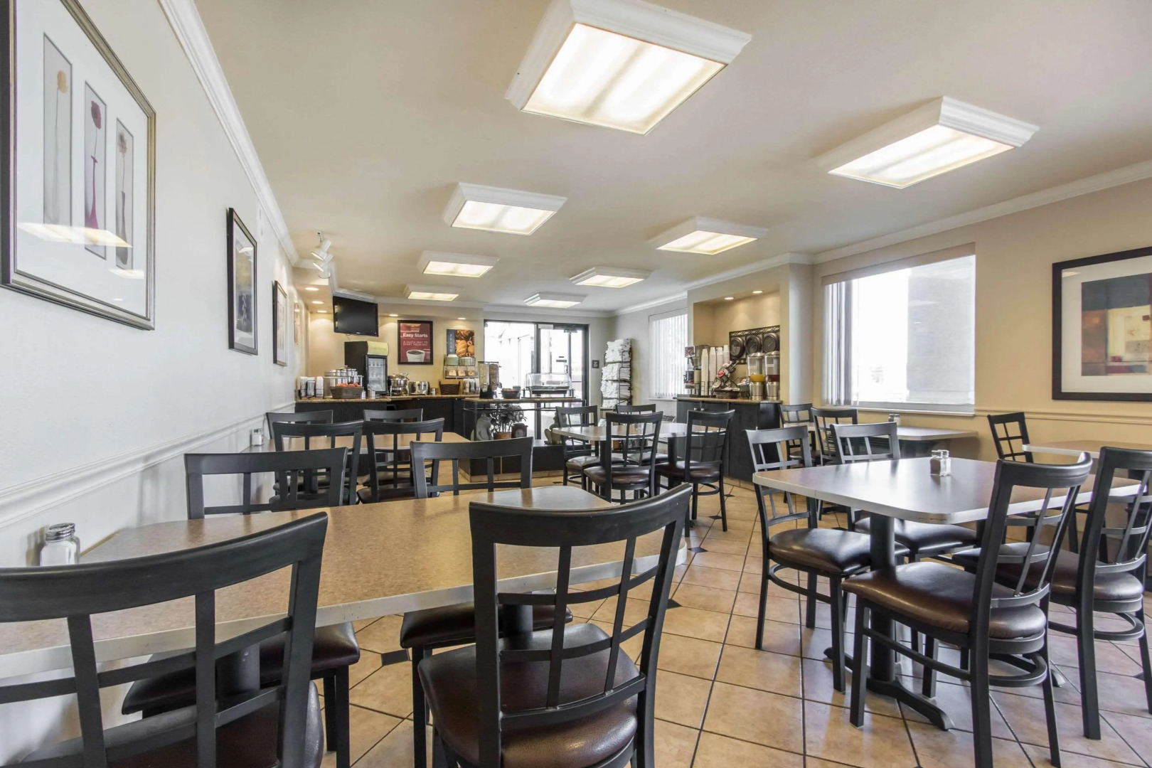 Econo Lodge Inn & Suites Joplin