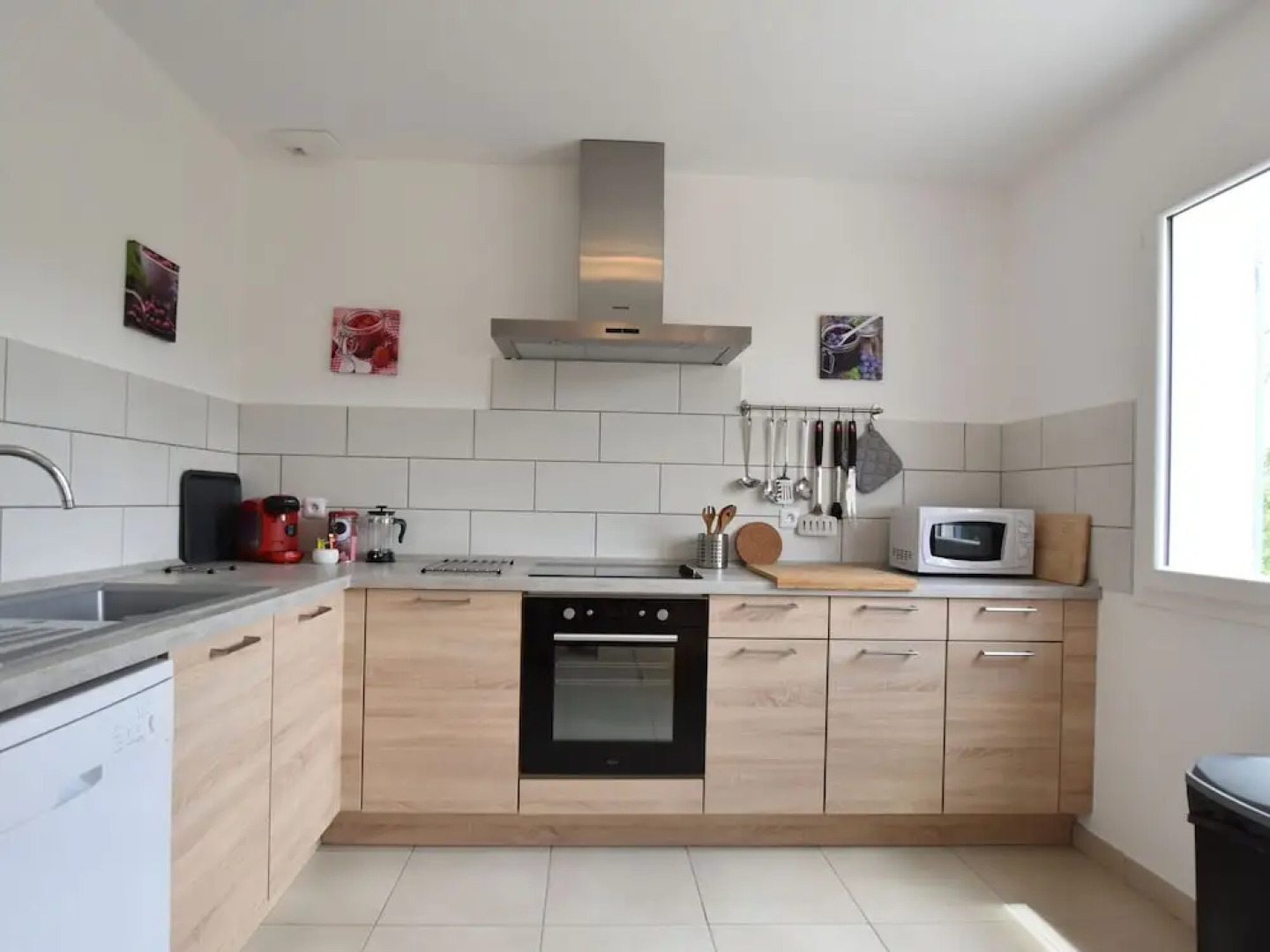 Villa With Guest House, 2 Swimming Pools, and Wide View