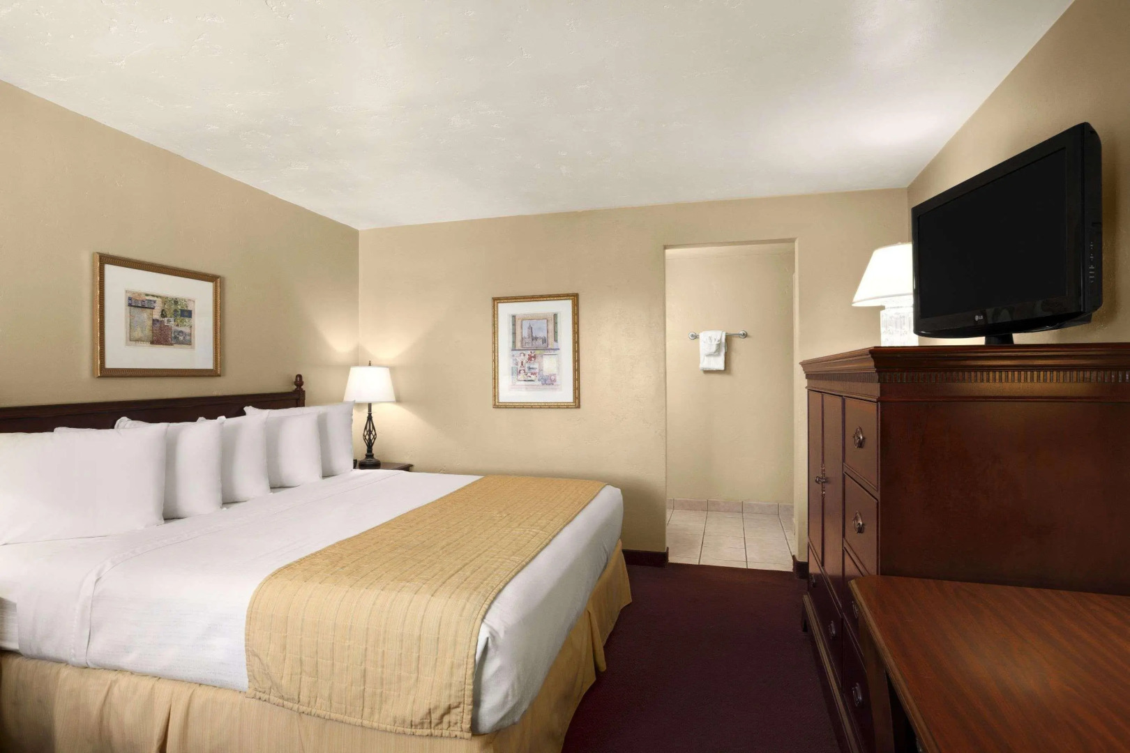 Days Inn by Wyndham Montrose