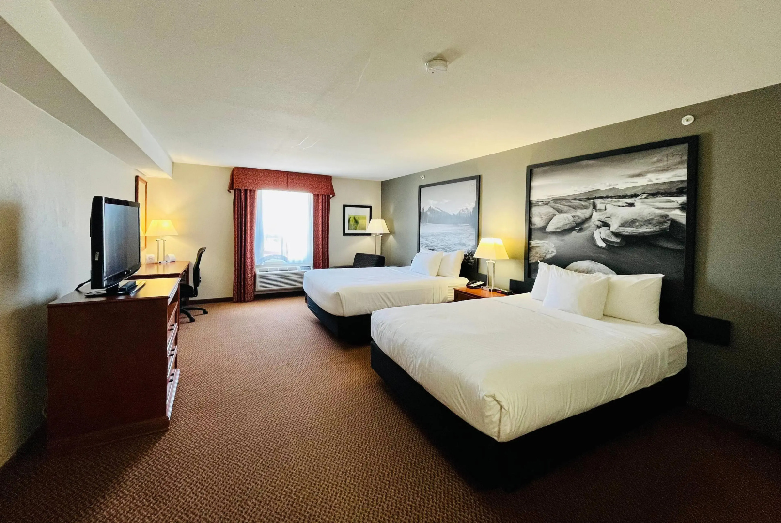 Super 8 by Wyndham Grande Prairie