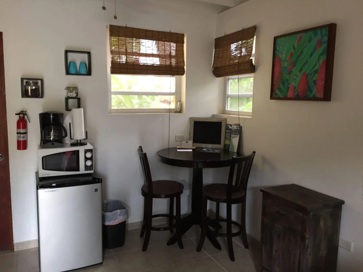 Tres Palmas Inn & Villas